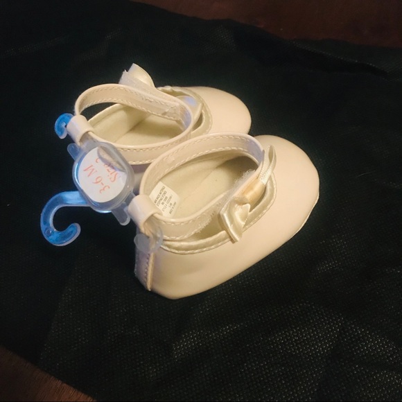 All white dress shoes - Picture 5 of 5